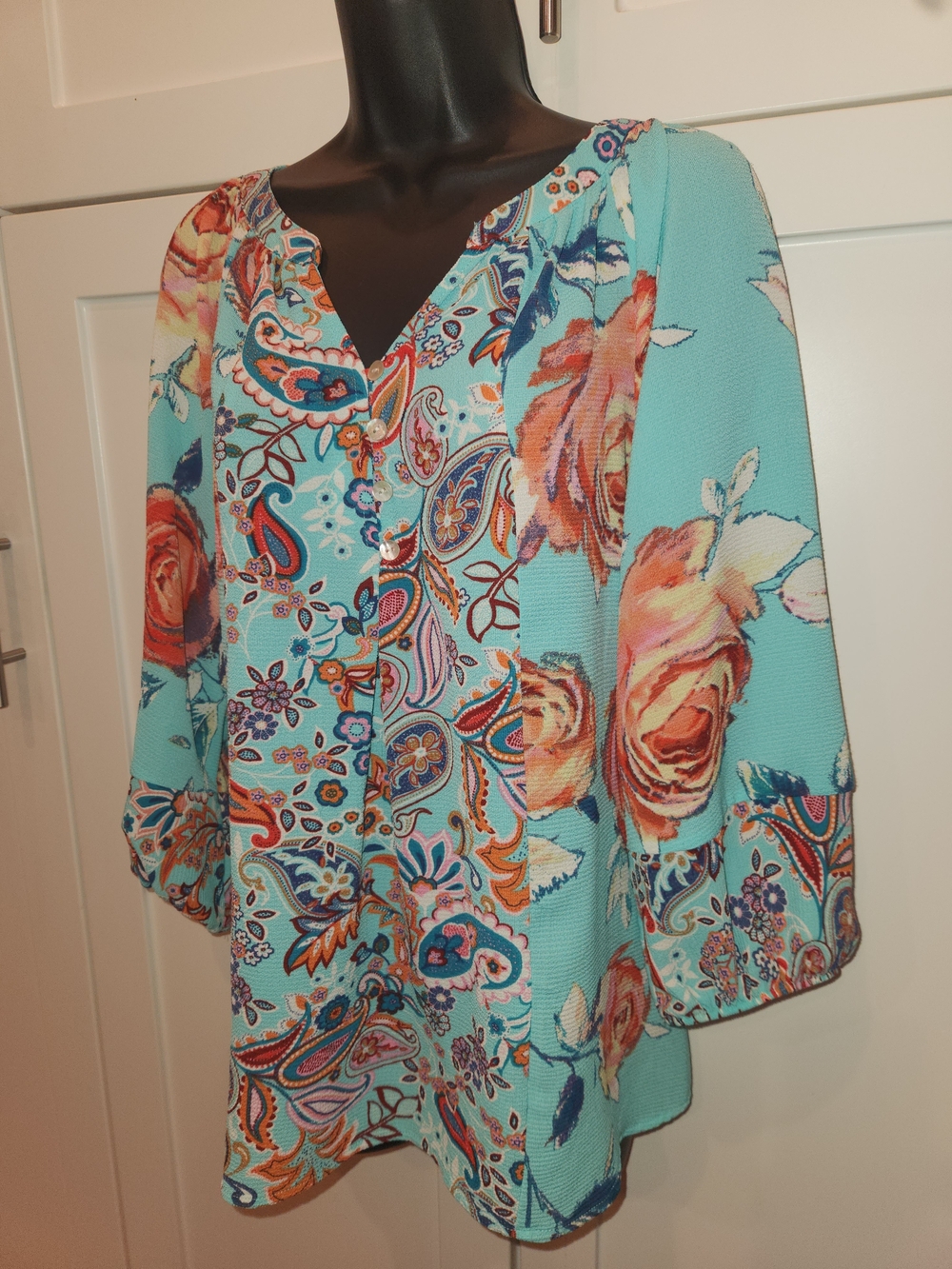 🍉Fig and Flower Aqua Floral Paisley Button-Front Tunic